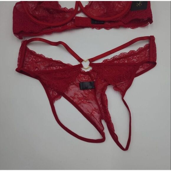 Frederick’s of Hollywood Red Floral Lace Bra Set Lover L/XL - Picture 2 of 12